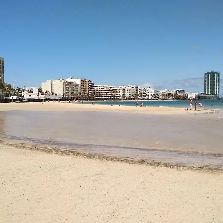 Rum i privatbostad Arrecife Beach (adults Only)